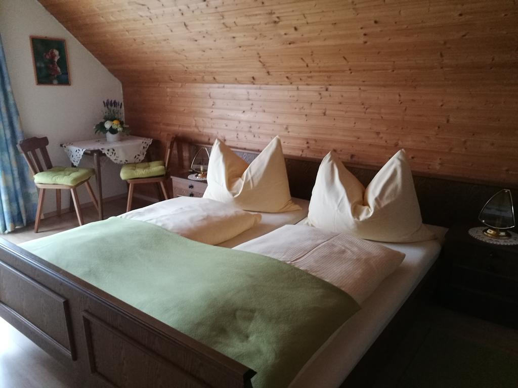 Windischhof Villa Velden am Woerthersee Room photo